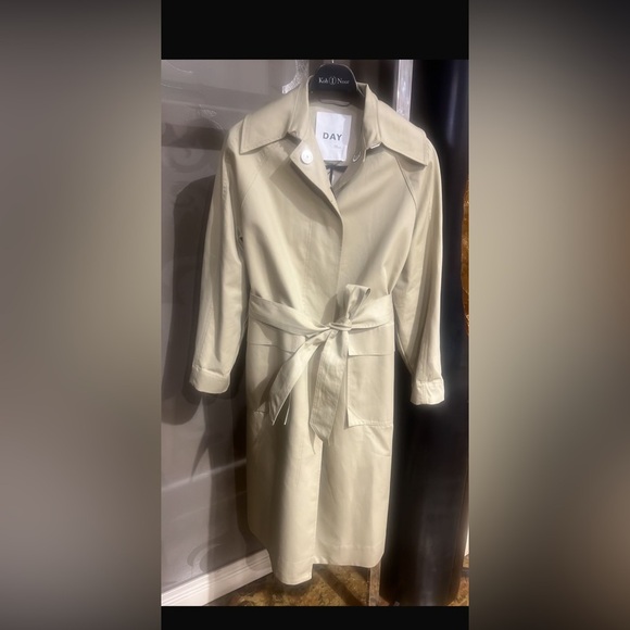NWT 2nd day Scandinavian Classic Tan Trench Coat - Picture 1 of 9